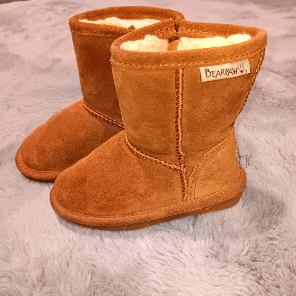 Toddler Bearpaw boots